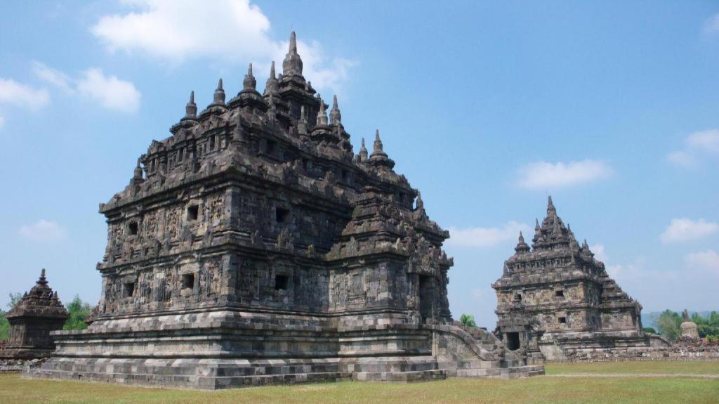 Joglo Ayem Tentrem Prambanan Kültér fotó