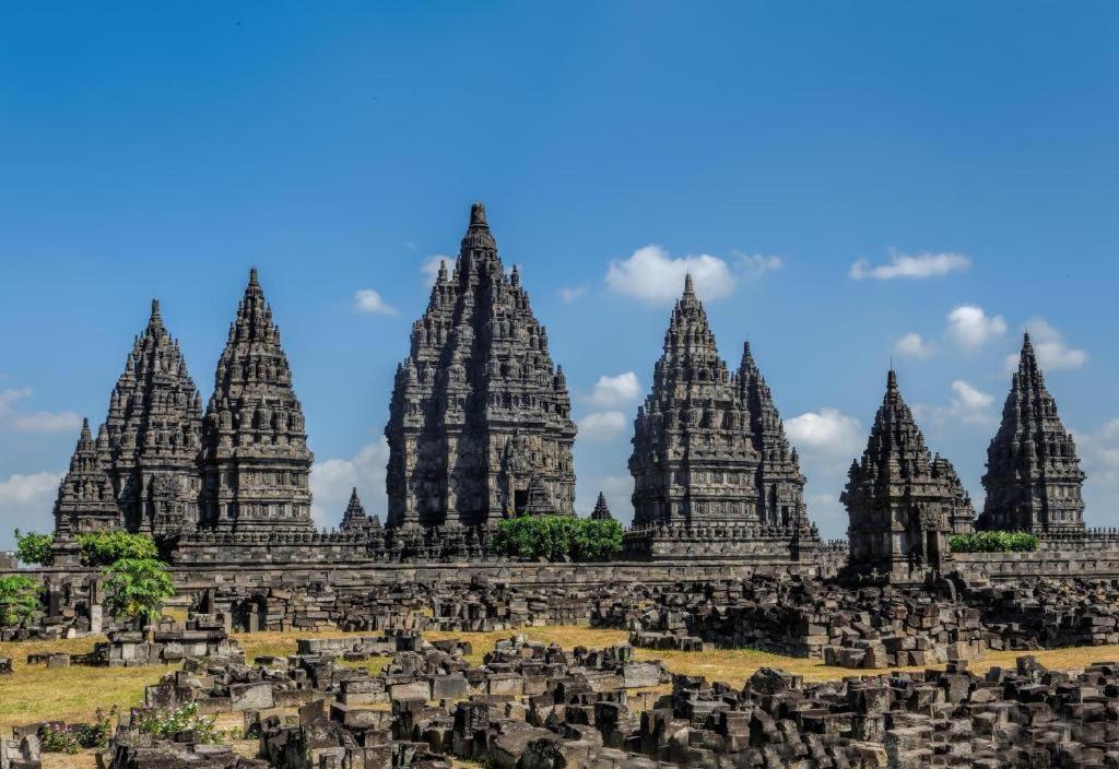 Joglo Ayem Tentrem Prambanan Kültér fotó